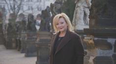 Tajemný odbor exministryně Schillerové: Za vysoké platy dělal fotky na soukromé účty