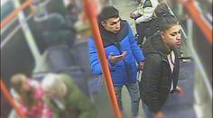Mám doma děti, prosila žena. Policie po brutálním útoku hledá pár z tramvaje