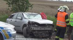 U Slaného blokovalo silnici auto na střeše, pro řidiče letěl vrtulník
