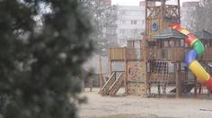 Dětská hřiště zůstávají v řadě měst uzavřená. Někde ale fungují
