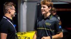 Pole position! Staněk byl v kvalifikaci F2 v Maďarsku nejrychlejší
