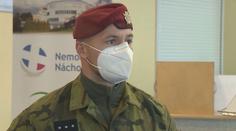 V náchodské nemocnici je kritická situace, na pomoc tam vyrazili vojáci