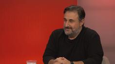 Okamura se lísá k Babišovi. Fiala musí vyměnit ministry, tvrdí komentátor