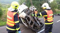 Tragédie na Děčínsku! V ohořelém autě našli mrtvé tělo