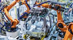 Krize drtí český autoprůmysl: 'Sežere' 300 tisíc aut a 215 miliard na tržbách