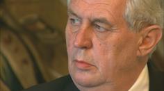 Zeman vetoval snížení plateb za státní pojištěnce. Vysvětlil důvody