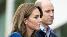 Kate se skrývá za zdmi paláce. Svědek popsal, co se tam teď děje