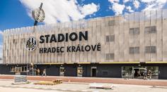 Fotbalisté Hradce by měli začít na novém stadionu. Zastupitelé dnes rozhodnou