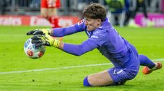 Momenty 7. kola Bundesligy: Grifo zazářil z přímáku, Kobel držel Dortmund