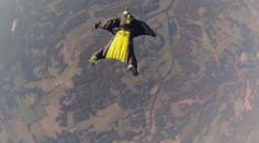 VÍKEND: Extrémní sport wingsuit vám vezme dech
