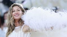 Modelka Gisele Bündchenová je opět maminkou. Třetí dítě porodila ve 44 letech