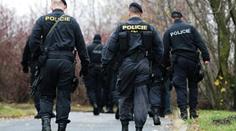 Policie dopadla muže, který utekl eskortě z nemocnice! Obviní ho