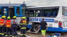 Srážka autobusu s vlakem u Struhařova. Řidiči hrozí až osm let