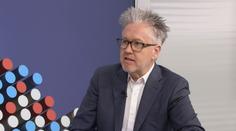 Slunce je velmi důležité. Venku bychom měli být aspoň dvě hodiny, říká vědec