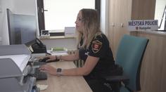 V Humpolci pracuje jediný strážník. Lidé si Adélu chválí, muži jí zvou na kávu