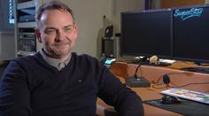 Jeho hlas zná každý, teď se odhalil. Pohled do soukromí slavného dabéra