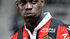 Průšvihář Mario Balotelli: Zahrával si s ochrankou na letišti! VIDEO