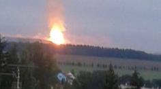 EXPLOZE ve skladu v Poličce. Střechu to odpálilo desítky metrů!