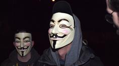 Novinář renomované tiskové agentury prý pomáhal hackerům! Co způsobil?