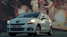 TEST Peugeot 5008: svět sám pro sebe