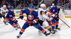 Vegas ve fantastické přestřelce porazilo Islanders, Reichel si odbyl premiéru v NHL