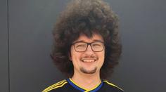 Miliony na účtu, charita a šílenost na streamu. Příběh nejznámějšího fanouška nekončí