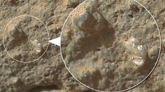 Rostou na Marsu květiny? NASA zachytila neuvěřitelné snímky