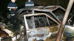 OBRAZEM: V Praze shořelo auto