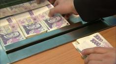Češi si oblíbili investování. Snaží se tak uchránit peníze před inflací