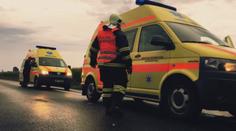 Další útok na záchranáře: Agresor zkopal zdravotníka přímo v sanitce