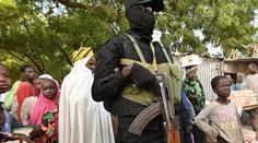 Nigérijští islamisté pobili věřící, zapálili kostel a unesli kněze