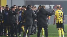 Další skandál v tureckém fotbale. Zápas se nedohrál, když hráči odešli
