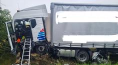 U Protivína se srazilo osobní auto s kamionem. Jeden z řidičů zemřel