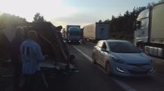 Nehoda zablokovala dálnici D1 v zúžení. Tvořily se dlouhé kolony