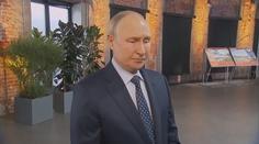 Zpocený Putin vysvětloval teror na Ukrajině. Útok dronů má za provokaci