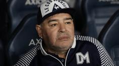 Maradonu propustí z nemocnice. Nastoupí na odvykací léčbu
