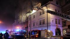 Restauraci v centru Prahy pohltily plameny. Škoda je přes 2 miliony