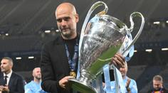 Štědrý Guardiola. Zaměstnancům klubu věnoval za titul desítky milionů