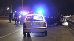 Další honička: Mladík bez řidičáku skončil ve svodidlech