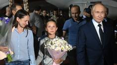 My jsme Rusové? Děti při výměně vězňů zjistily drsnou pravdu až v letadle do Moskvy