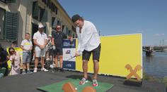 Pastrňák válel na golfové exhibici, pak promluvil o tvrdé dřině v posilovně