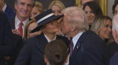 Trumpova inaugurace se neobešla bez kuriozit. Pozornost přitáhla i Melania