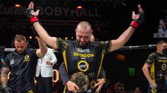 Nový šampion Oktagonu: Buday si vzal pás těžké váhy, teď ho čeká UFC