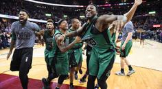 LeBronova třicítka byla málo, Boston udeřil v poslední vteřině