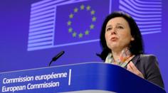 Skandál Facebooku řeší i v Bruselu. Jourová chce odpovědi