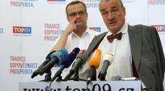 VLÁDNÍ KRIZE: TOP 09 trvá na změnách ve vládě
