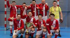 Tým Novy obhájil titul na futsalovém turnaji! Z poháru se pilo pivo