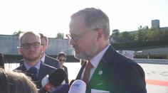 Fiala se setkal se Zelenským. Účastní se Evropského politického summitu