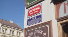 Koněvovu ulici v Praze již nenajdete. Od neděle se jmenuje Hartigova