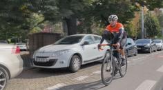 Cyklisté se budou zase předjíždět jinak. Ministerstvo chystá další změnu